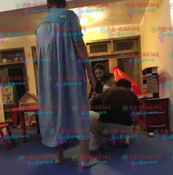 大S挺二胎孕肚游巴厘島 大S挺二胎孕肚游巴厘島