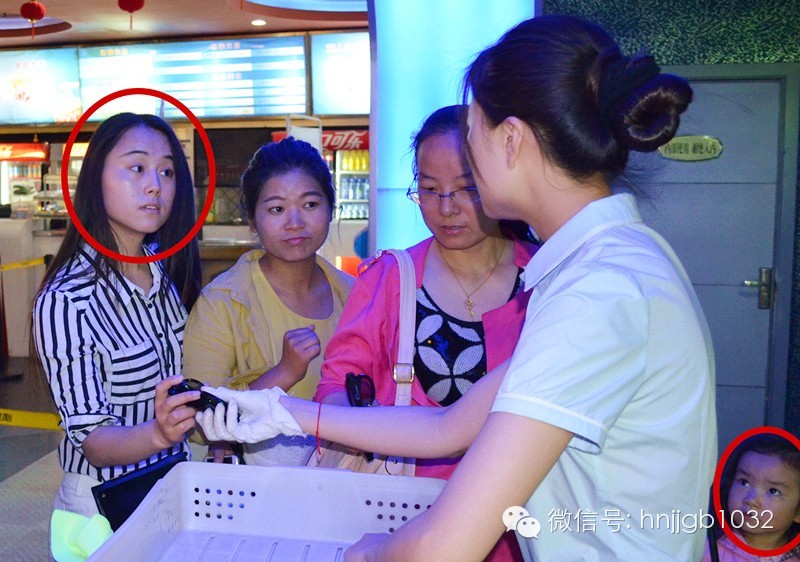 　　看完這部電影，我只有一句話要對(duì)復(fù)仇者們說(shuō)：你們耍帥的時(shí)候考慮過(guò)我們普通老百姓的感受嗎??？