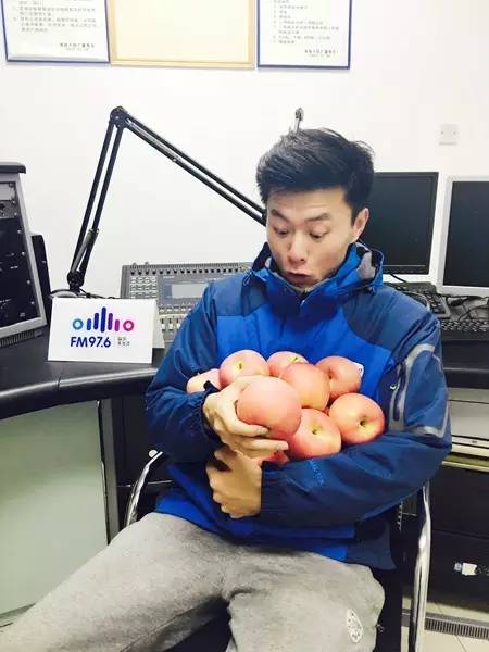 乖乖類！你們真的想用蘋果收買我