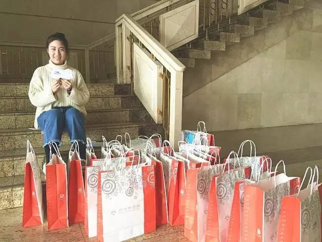 每一位到現(xiàn)場(chǎng)的小伙伴都獲得了我們精心準(zhǔn)備的小禮品哦！