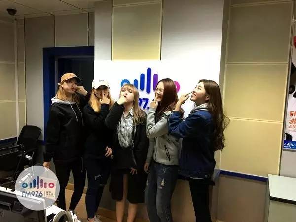 豬鼻行動！預(yù)備……按！長腿妹妹都是天然美女哦！