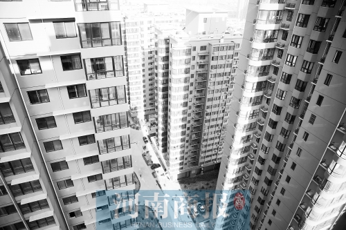 今年鄭州在商品房小區(qū)、經(jīng)適房小區(qū)內(nèi)配建的公租房，將面向社會輪候供應(yīng) 楊東華/攝