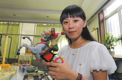 精美的造型，你能想到是鐘蕾用面做成的嗎