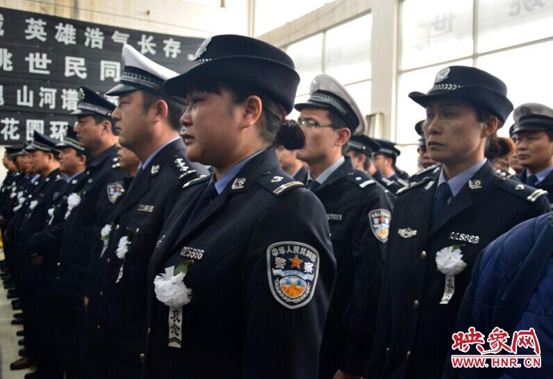 送別儀式上，姚世民的不少同志忍不住流下了眼淚