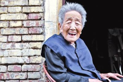 走近鄭州城墻根下的老宅:青瓦胡同門樓人家