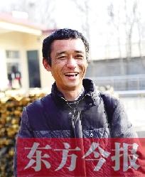 村醫(yī)行醫(yī)24年免費(fèi)為五保戶看病 摩托車騎壞2輛 村醫(yī)行醫(yī)24年免費(fèi)為五保戶看病 摩托車騎壞2輛