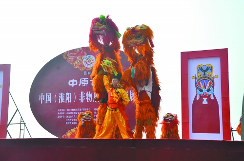 中國(guó)(淮陽(yáng))非遺展演昨日開(kāi)幕 中國(guó)(淮陽(yáng))非遺展演昨日開(kāi)幕