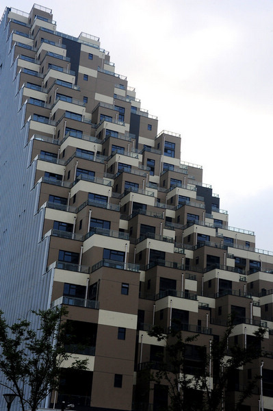 昆山一樓盤酷似“金字塔” 昆山一樓盤酷似“金字塔”