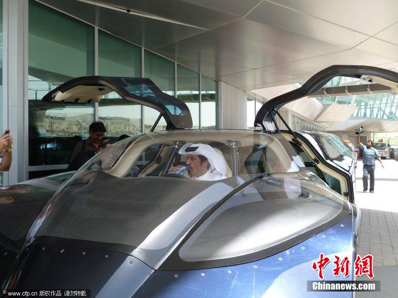 “超級(jí)巴士”在迪拜投入運(yùn)營(yíng) 打造世界最豪華公交車(chē)