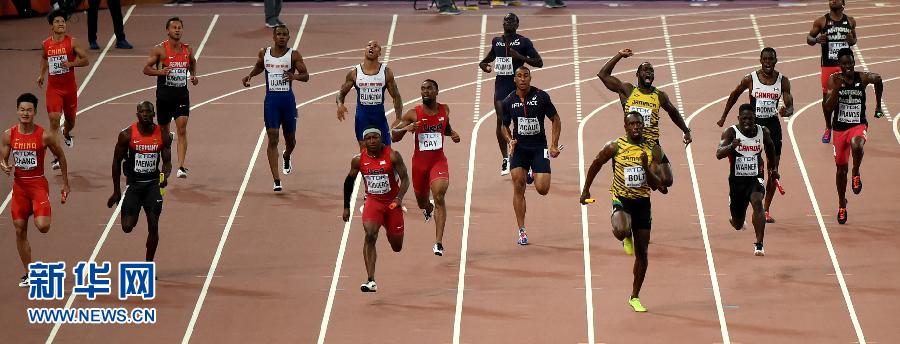 牙買加隊(duì)選手博爾特（前排右）在比賽中。