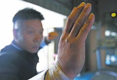 少林寺將辦無(wú)遮大會(huì) 鐵砂掌、二指禪等絕技現(xiàn)身