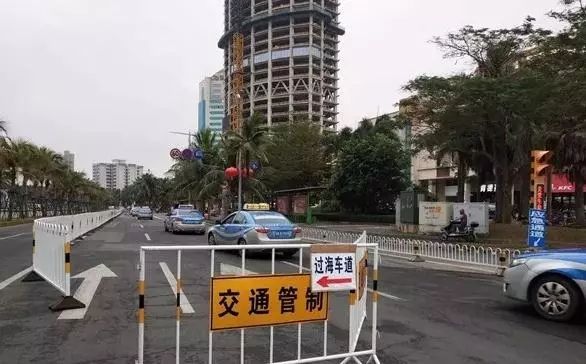 一家五口滯留?？?天 港口附近方便面都買不到