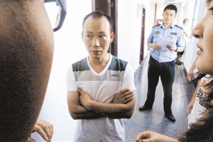 家屬沉默悲痛，不愿提起更多。