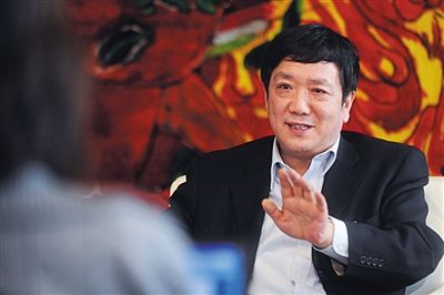 　政協(xié)委員、中國電力投資集團(tuán)總經(jīng)理陸啟洲稱，7800元是其每月基本工資。資料圖片/新京報記者 楊杰