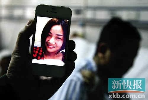 受傷之前的小蕓是一個(gè)漂亮的女孩。新快報(bào)記者畢志毅/攝