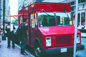 “無二烤肉”營業(yè)現(xiàn)場。