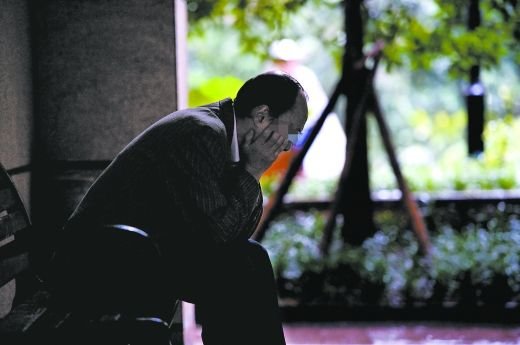 丹丹不能和爸爸進行很好的溝通，爸爸傷透了腦筋。