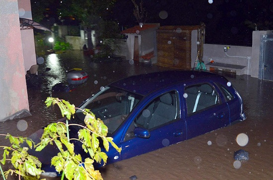 奧爾比亞市部分地區(qū)的水位已經(jīng)升至3米。