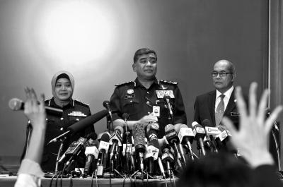 馬來西亞總警察長答記者問。記者陶冉 攝