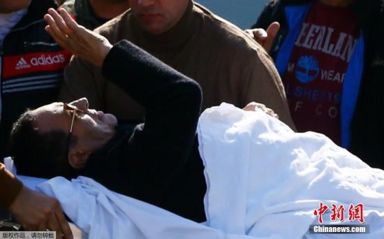 　埃及法院29日作出終審判決，裁決前總統(tǒng)穆巴拉克涉嫌謀殺示威者一案不成立，穆巴拉克將無罪釋放。圖為穆