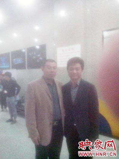 10月30日，著名節(jié)目支持人崔永元聽(tīng)說(shuō)了楊冠軍資助學(xué)生的事情后，通過(guò)河南衛(wèi)視，邀請(qǐng)其到北京見(jiàn)面，接受