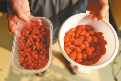 洛陽(yáng)市民高價(jià)買(mǎi)回“枸杞棗” 水泡后變成小番茄