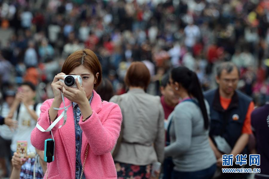 (晚報)(4)澳門春節(jié)長假現人潮 (晚報)(4)澳門春節(jié)長假現人潮