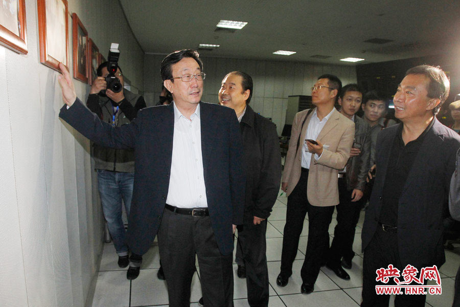 河南省委書記、省人大常委會主任郭庚茂視察河南人民廣播電臺 映象網(wǎng)記者邵恰 段晉哲/攝