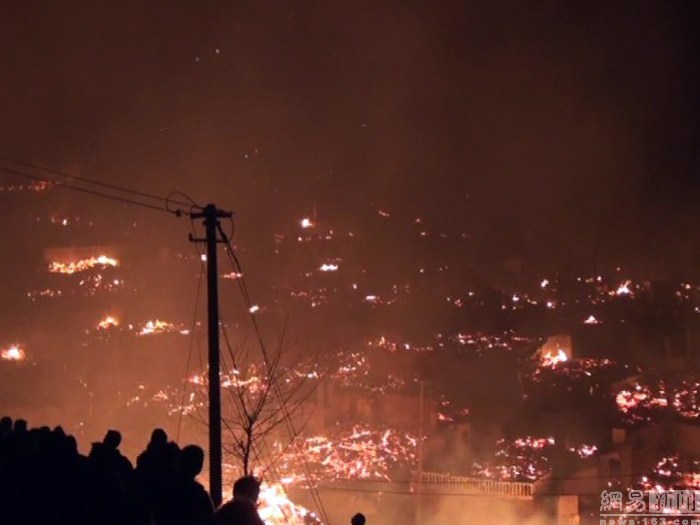 貴州300年歷史古寨遭大火 貴州300年歷史古寨遭大火