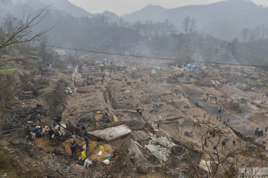 貴州300年歷史古寨遭大火 貴州300年歷史古寨遭大火