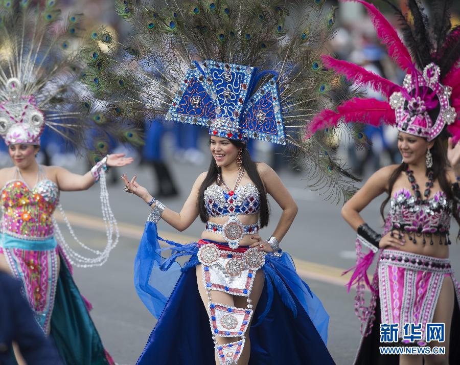 美國(guó)帕薩迪納舉行第124屆玫瑰花車游行