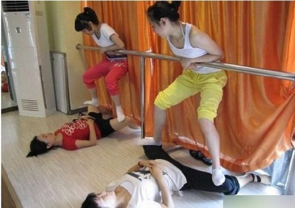 藝校妹子到底有多苦？