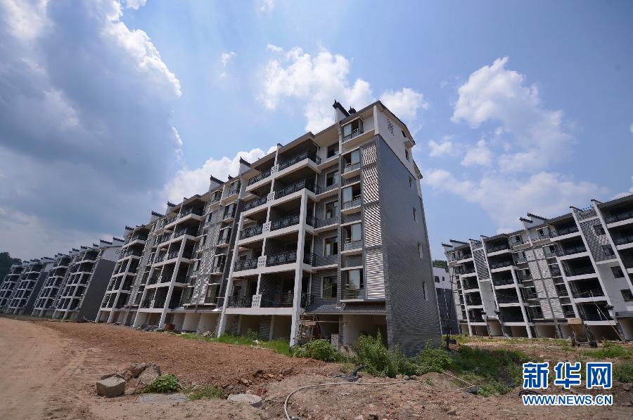 農(nóng)場(chǎng)棚戶(hù)區(qū)的最后留守家庭：留下的是回憶，迎來(lái)的是幸福