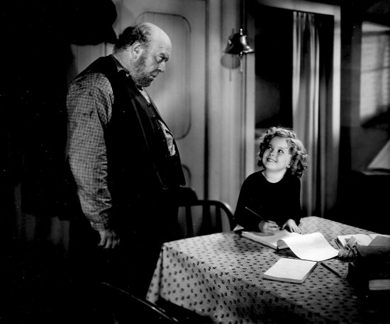 秀蘭鄧波兒去世 罕見大照片回顧童星一生 秀蘭鄧波兒去世 罕見大照片回顧童星一生