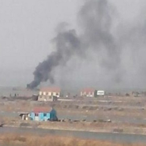 我軍戰(zhàn)機(jī)在墜毀現(xiàn)場