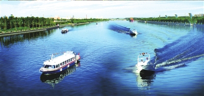 通州大運(yùn)河已成為人們休閑的好去處。