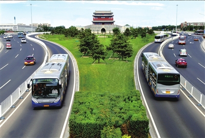 中軸路上的快速公交。