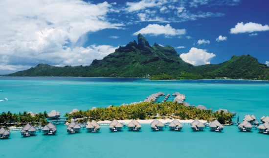 有人說(shuō)“那里是最后一片凈土” 有人說(shuō)“那里是最后一片凈土”