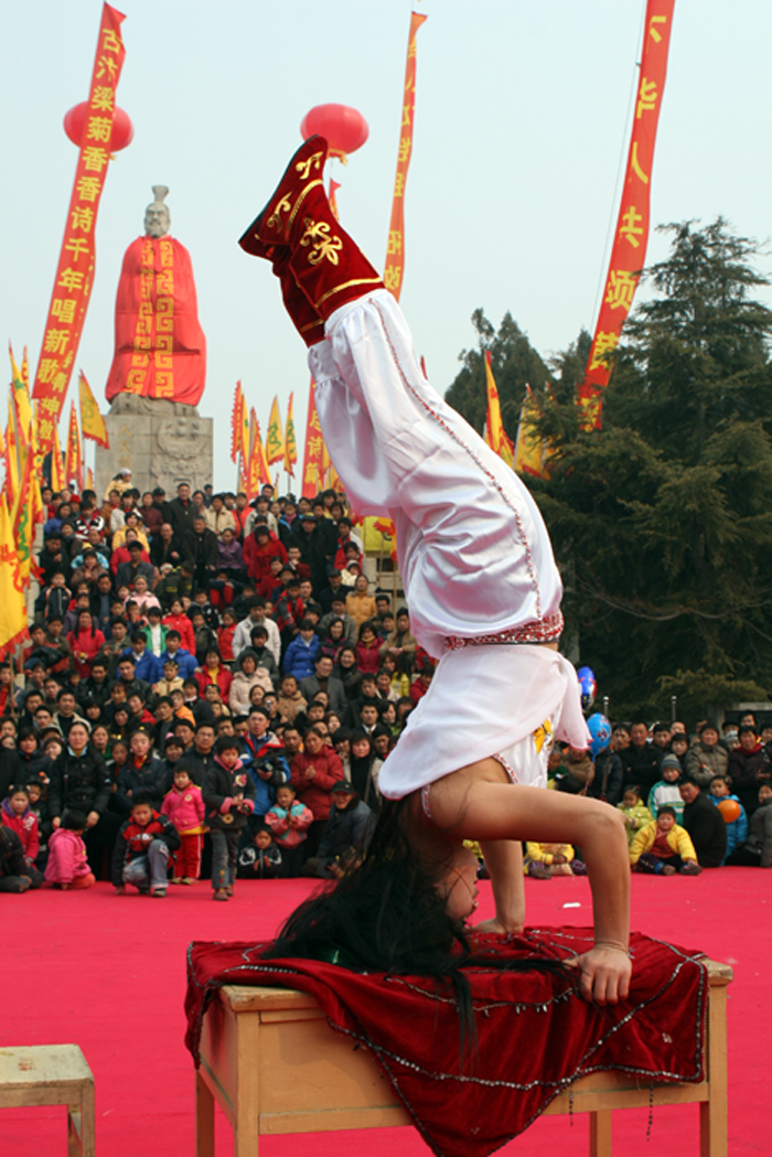 　　超強(qiáng)的演出陣容,超強(qiáng)的娛樂產(chǎn)品組合。