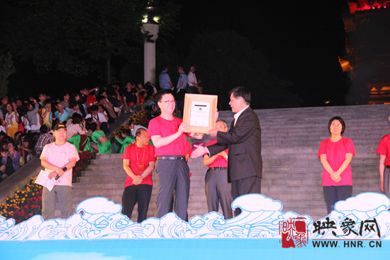 全國(guó)驢友齊匯聚,創(chuàng)三門(mén)峽第二屆萬(wàn)人帳篷節(jié)新紀(jì)錄 全國(guó)驢友齊匯聚,創(chuàng)三門(mén)峽第二屆萬(wàn)人帳篷節(jié)新紀(jì)錄