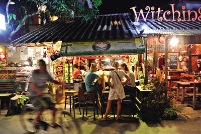 拜縣Pai的夜市?！⌒戮﹫?bào)記者　王遠(yuǎn)征　攝