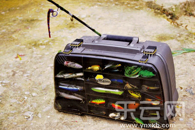 　　又稱擬餌釣魚,起源于歐洲,國內(nèi)翻譯為“路亞”。