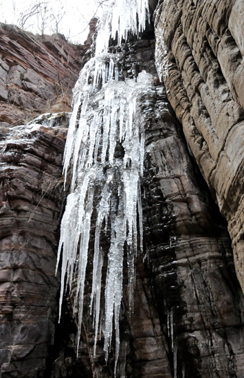 帶你走進5A景區(qū)“新兵”龍?zhí)洞髰{谷 帶你走進5A景區(qū)“新兵”龍?zhí)洞髰{谷