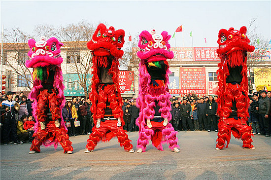 過(guò)大年 逛廟會(huì)——鶴壁?？h社火古廟會(huì)戲耍攻略