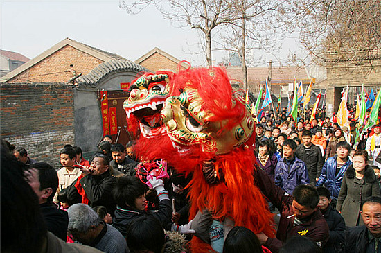 過(guò)大年 逛廟會(huì)——鶴壁?？h社火古廟會(huì)戲耍攻略