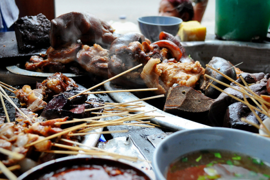 緬甸，繽紛的街邊平民小吃