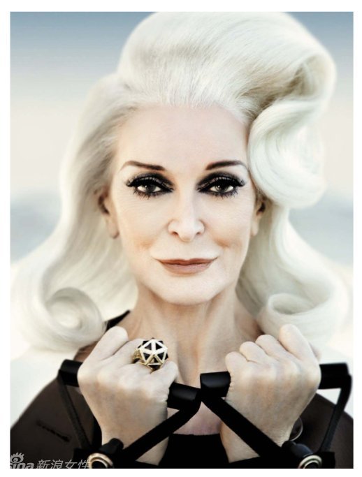 82歲時尚女魔頭領(lǐng)銜 名模健身體操大片 82歲時尚女魔頭領(lǐng)銜 名模健身體操大片