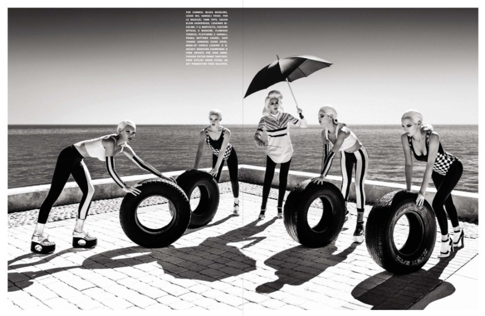 82歲時尚女魔頭領(lǐng)銜 名模健身體操大片 82歲時尚女魔頭領(lǐng)銜 名模健身體操大片