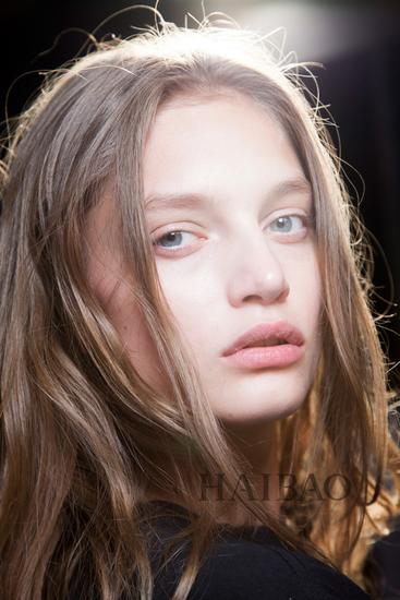 挑質(zhì)地or看膚色？ 正確選隔離要根據(jù)年齡段