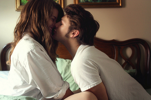 愛(ài)愛(ài)后女友會(huì)抓住機(jī)會(huì)問(wèn)我要錢 好郁悶